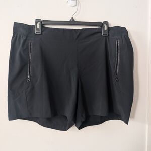 Columbia PFG Women's‎ Black Athletic Shorts With Zipper Pockets